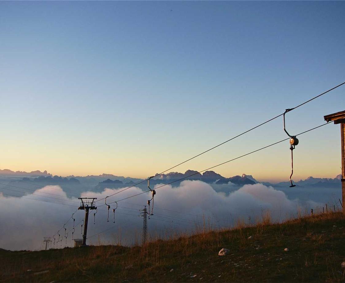 实名微信号买卖:忠朋上海注册公司代理